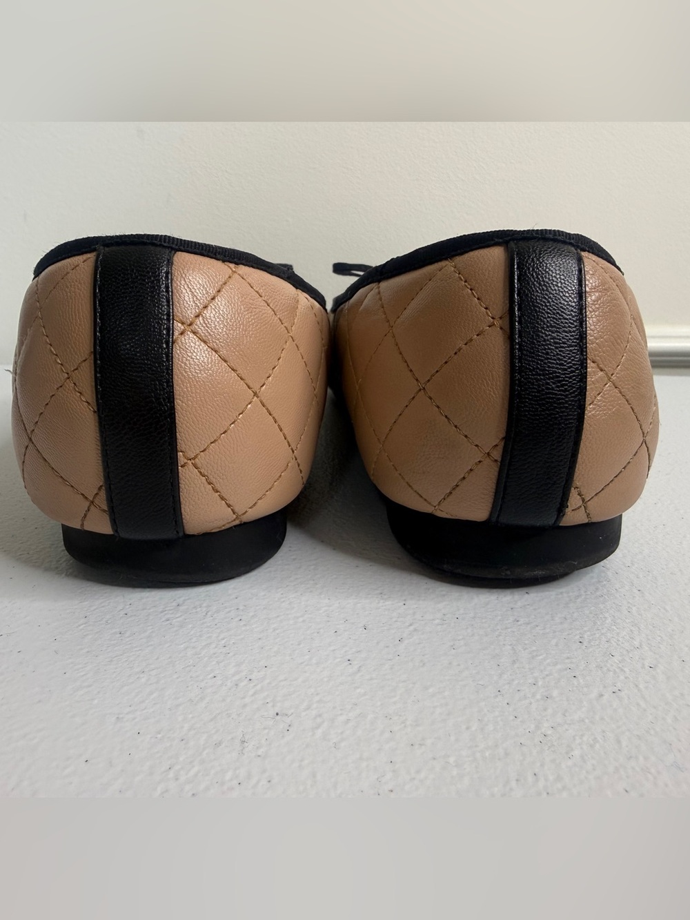 Women's Cliffs by Mountain Black and Tan Ballet Flats, size 11 wide width - Picture 5 of 9